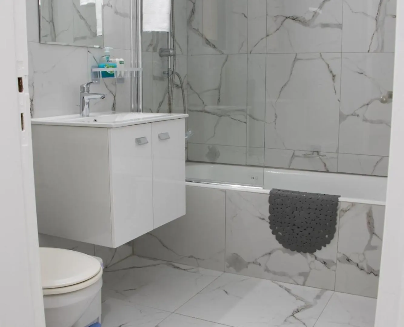 Apartment,Near The Beach Pinikoudes Larnaca 0*,