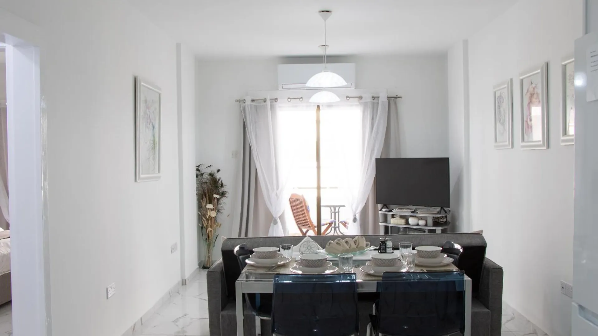 Apartment Apartment,Near The Beach Pinikoudes Larnaca Cyprus